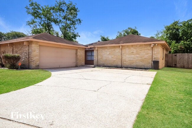 Building Photo - 8634 Huntermoor Cir
