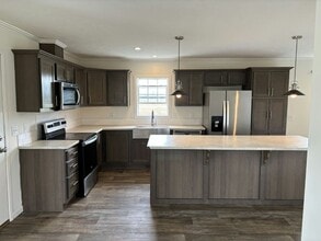 Building Photo - 5053 W Sawgrass Dr