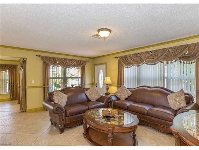 Foto del edificio - 160 SE 12th St