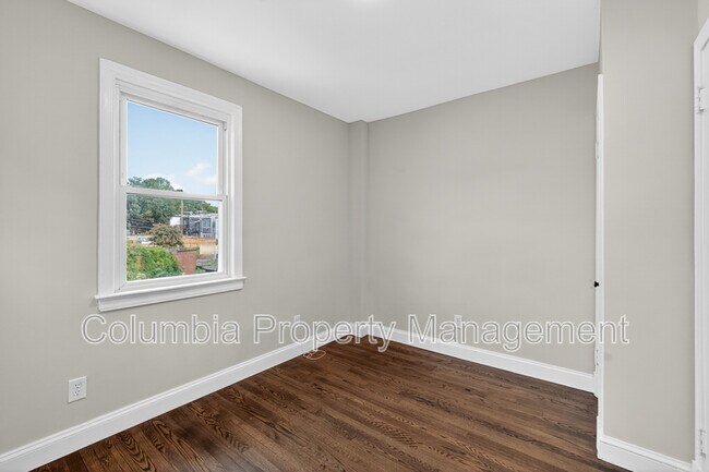 Foto del edificio - 5221 2nd St NW