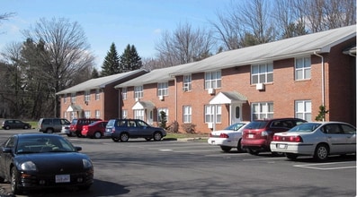 Building Photo - 1539 Allen St