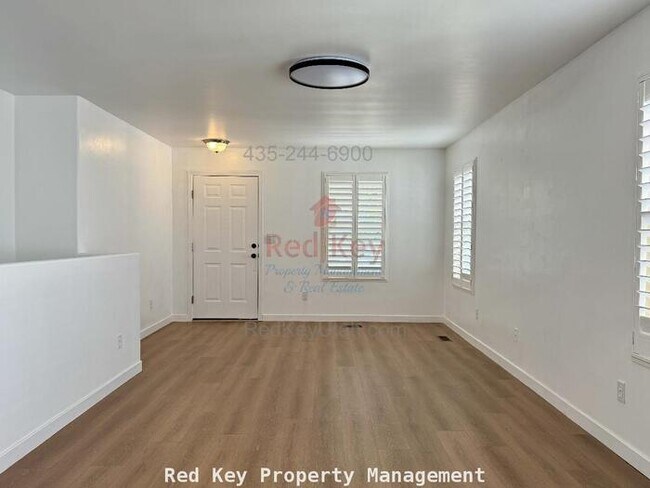 Building Photo - 80 E Single Family Home