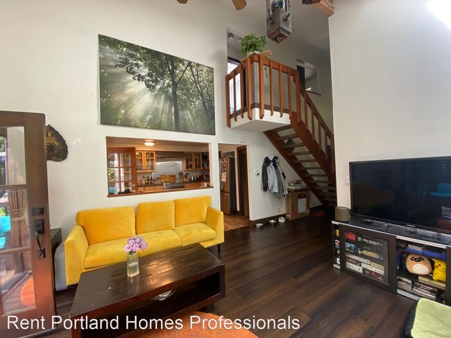 Building Photo - 3 br, 2 bath House - 402 SW Custer Street