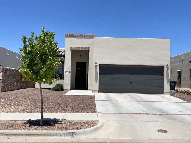 Building Photo - 13729 Brandsby Ave