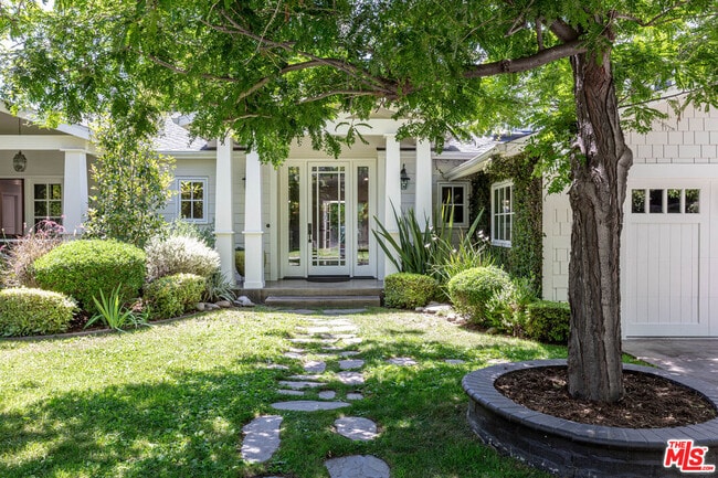 Foto del edificio - 4537 Agnes Ave