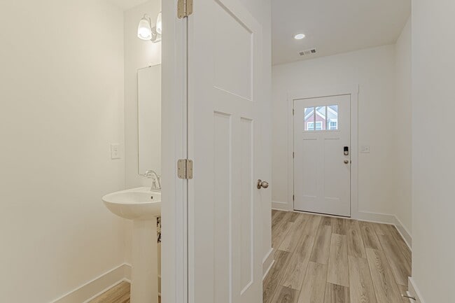 Building Photo - Price Improvement! BRAND NEW Townhome in M...