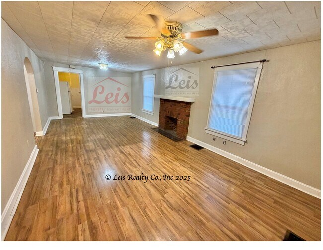 Foto del edificio - 3341 N Main St