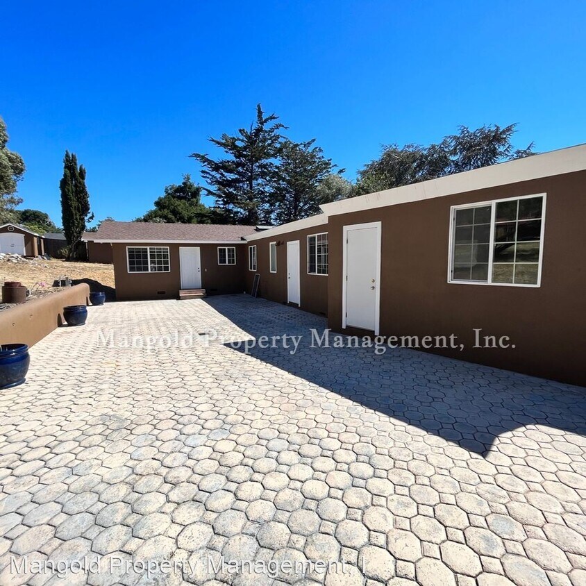 Foto principal - 3 br, 2 bath House - 110 Ford Road