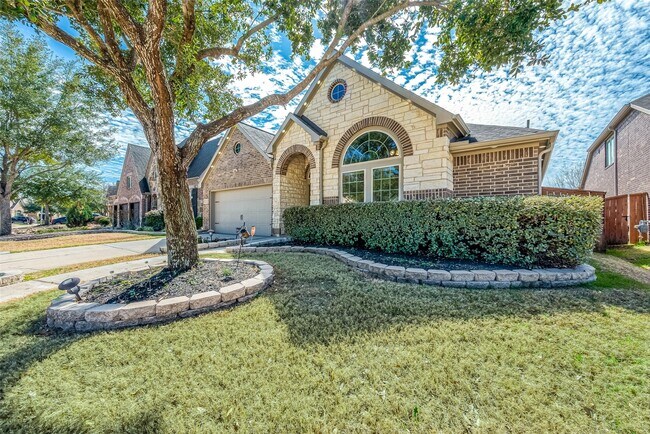 Building Photo - 10214 Carolyndale Dr