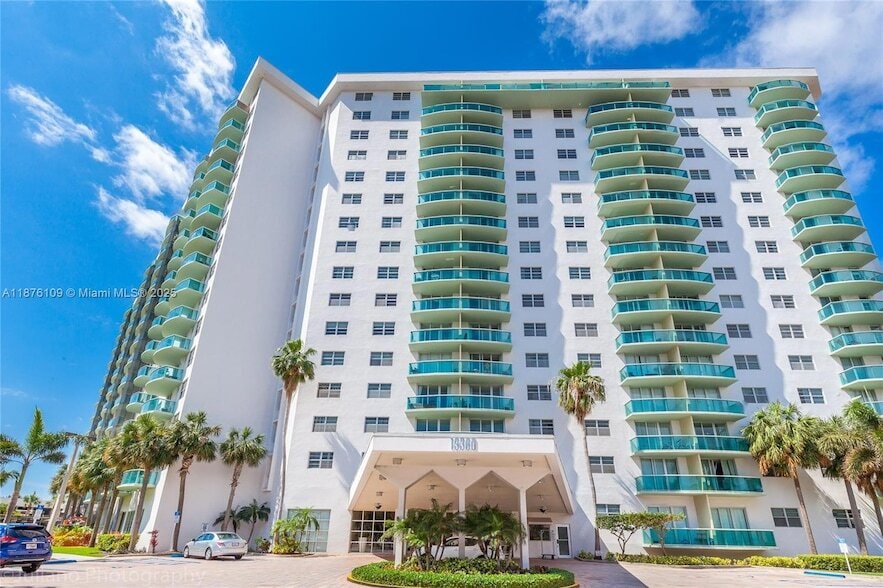 Primary Photo - 19380 Collins Ave