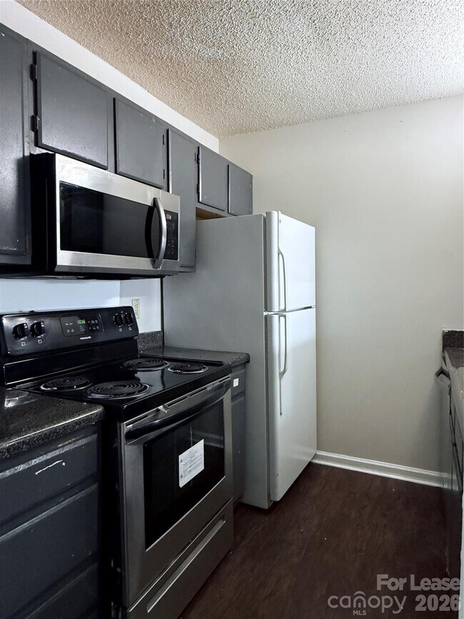 Building Photo - 10008 Graduate Ln