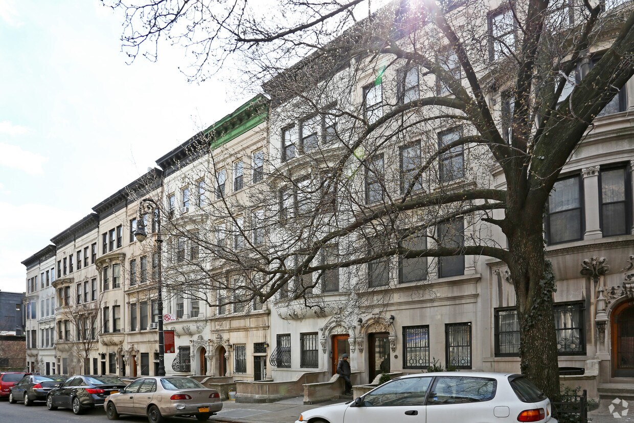 Foto del edificio - 468 W 142nd St