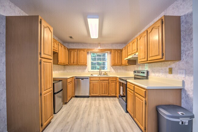 Foto del edificio - 10 Southchase Dr