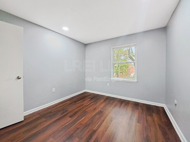 Building Photo - 1711 Valley Forge Way