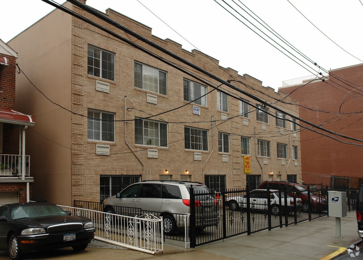 Building Photo - 658-664 232nd St