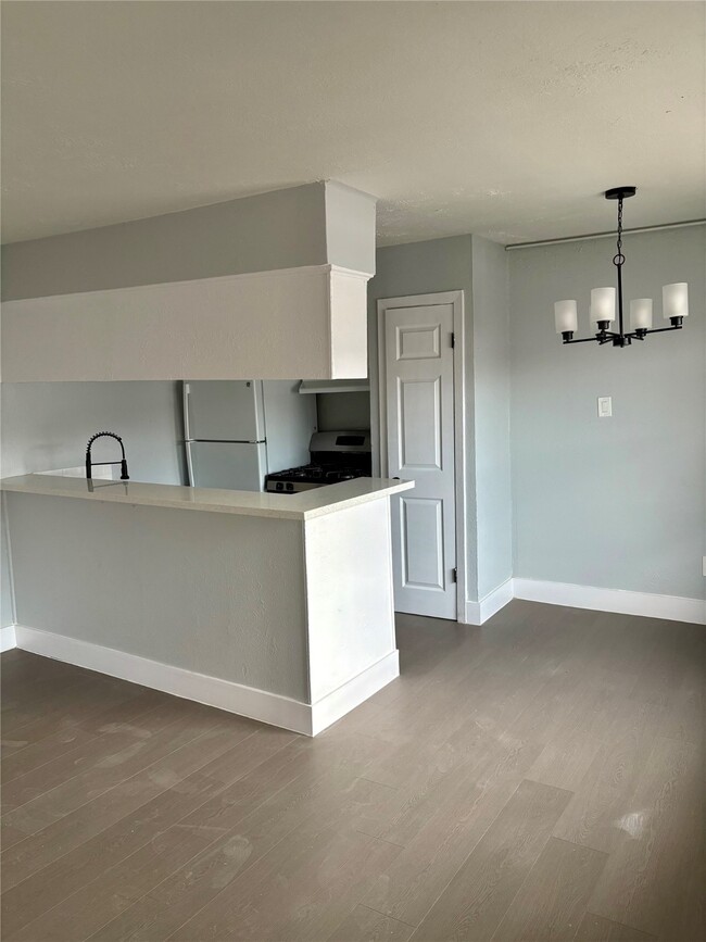 Building Photo - 1125 Ann