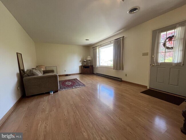 Foto del edificio - 12615 Scott Rd