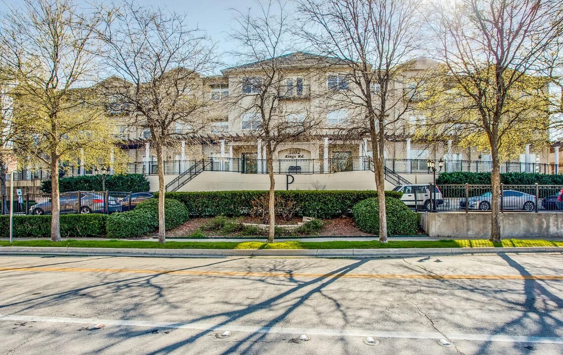 Foto principal - 3102 Kings Rd