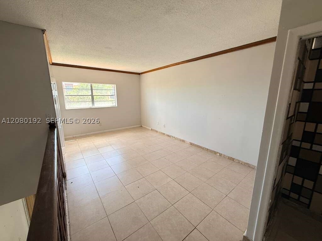 Foto del edificio - 1300 W 53rd St