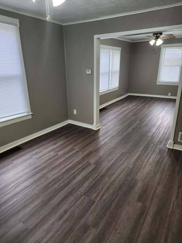 Primary Photo - Two unit duplex
