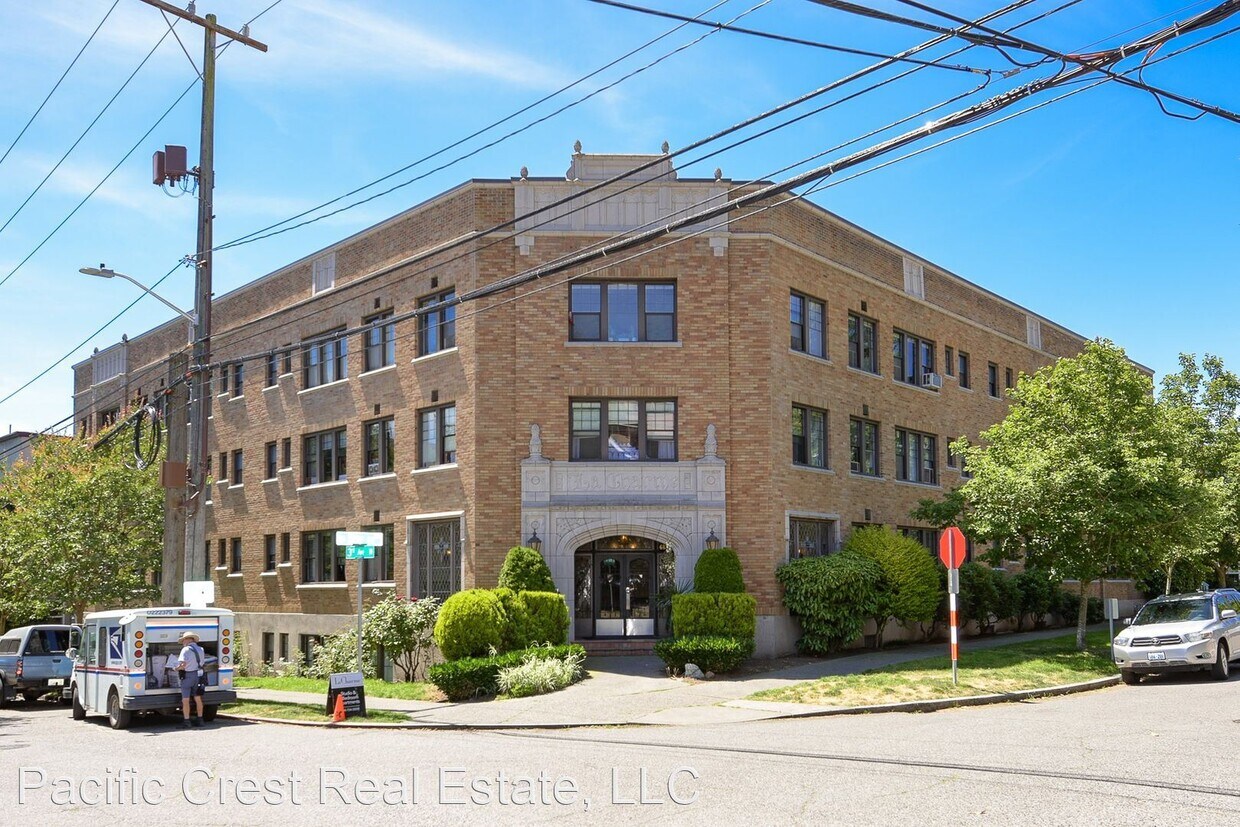 Foto principal - 637 3rd Ave W