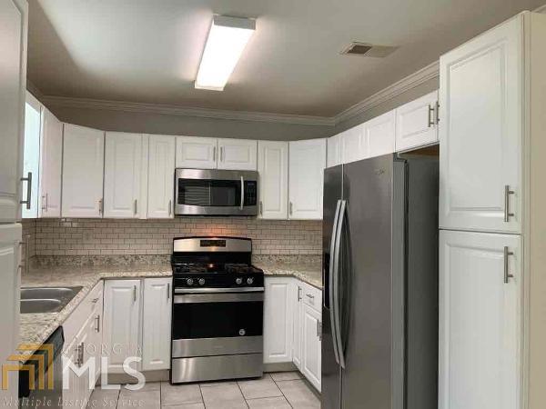 Foto del edificio - 939 Dickens Rd NW