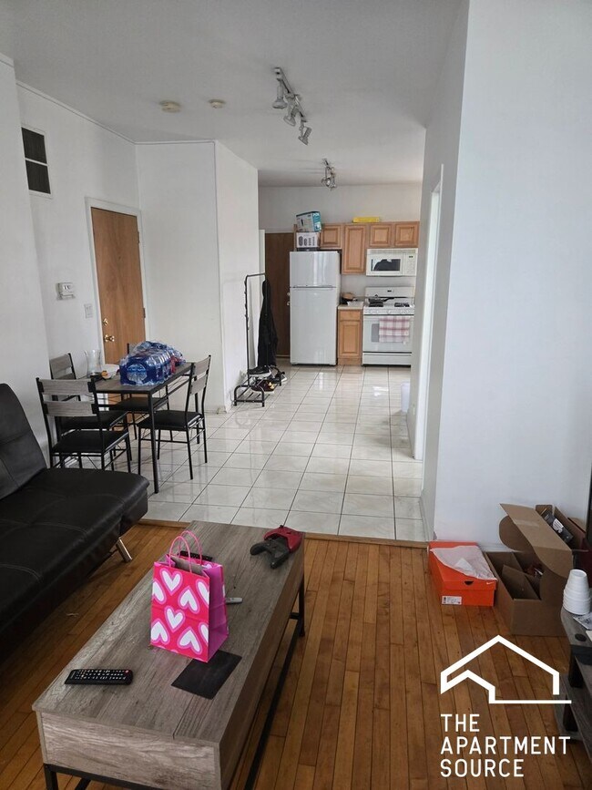 Foto del edificio - 1037 W Polk St