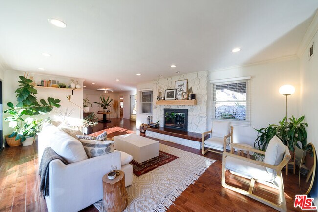 Foto del edificio - 22461 Cass Ave