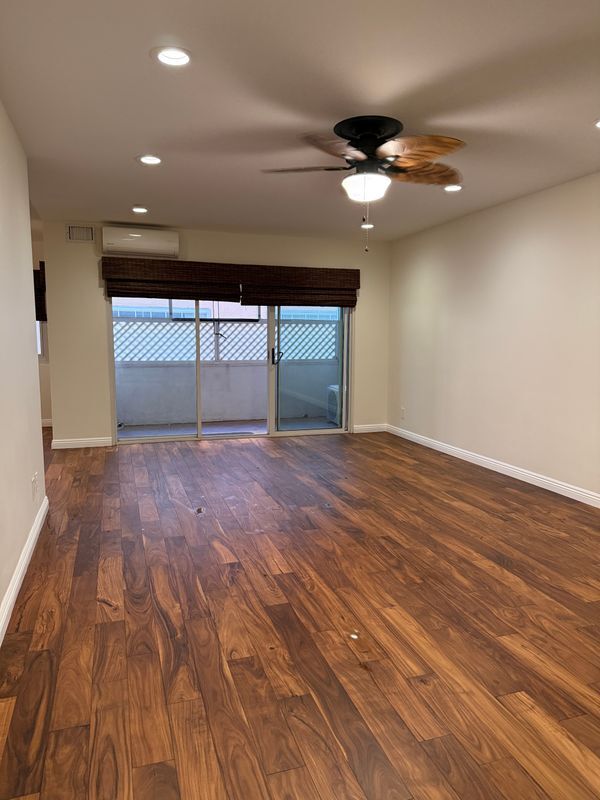 Building Photo - 8710 Delgany Ave