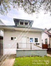 Building Photo - 303 Skillen St