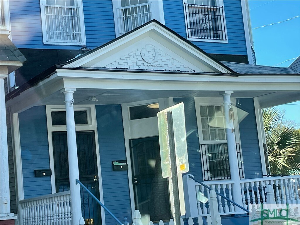 Primary Photo - 201 E 39th St