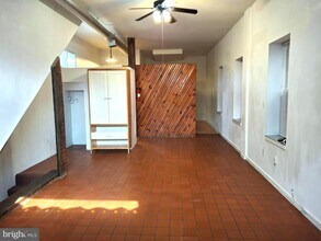 Building Photo - 311 N Randolph St