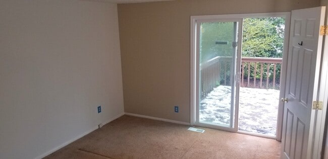 Foto del edificio - 4705 Midridge Dr