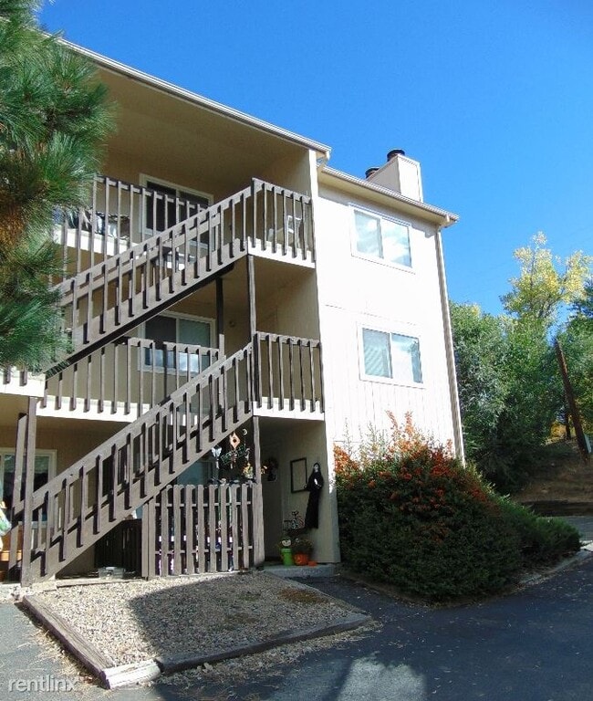 Building Photo - 435 St Vrain Pl