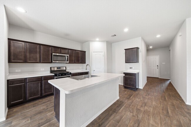 Foto del edificio - 5222 Greenwood Smt Trl