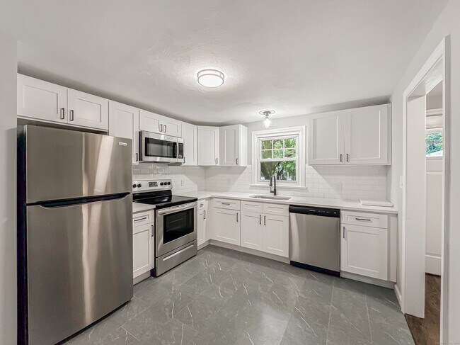 Foto del edificio - 85 Cold Spring Cir