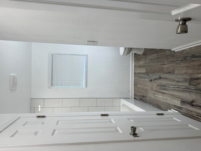 Foto del edificio - 2711 E 31st St