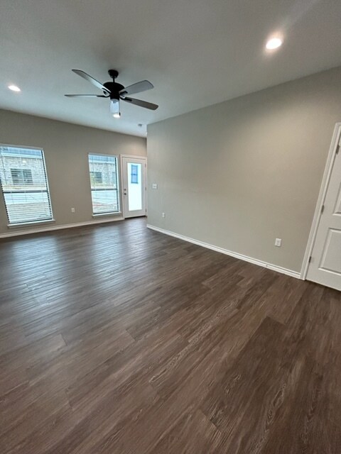 Foto del edificio - 3457-3457 Brooke Pl