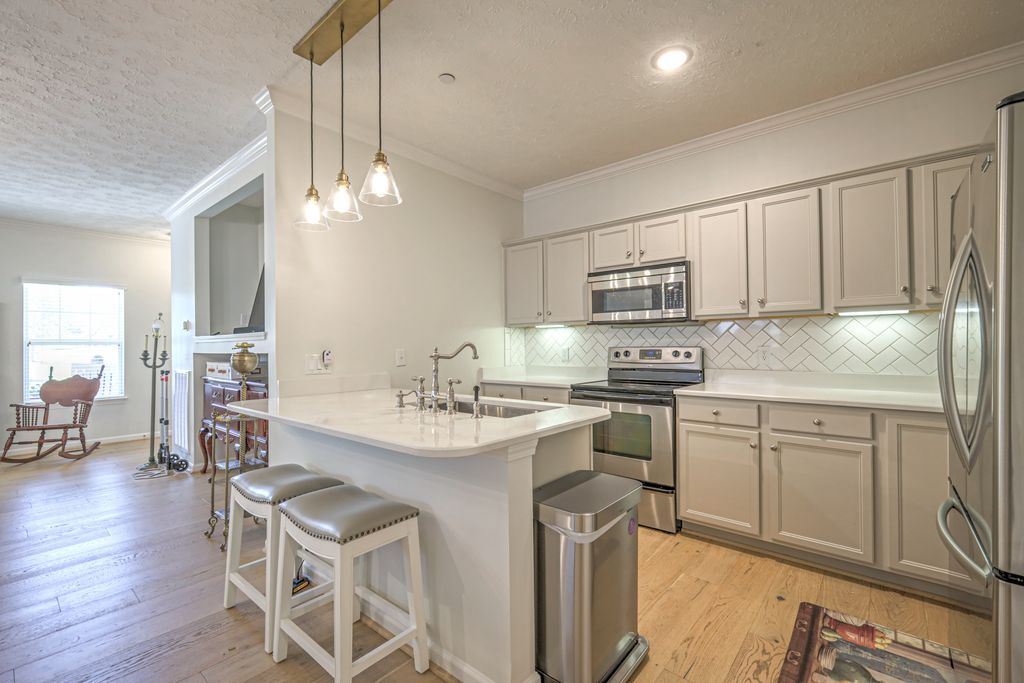 Cocina remodelada - 1235 Park Run Dr