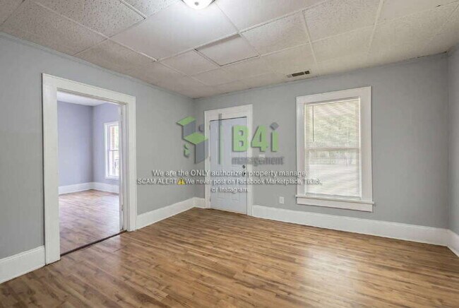 Foto del edificio - 1240 Rocky Creek Rd