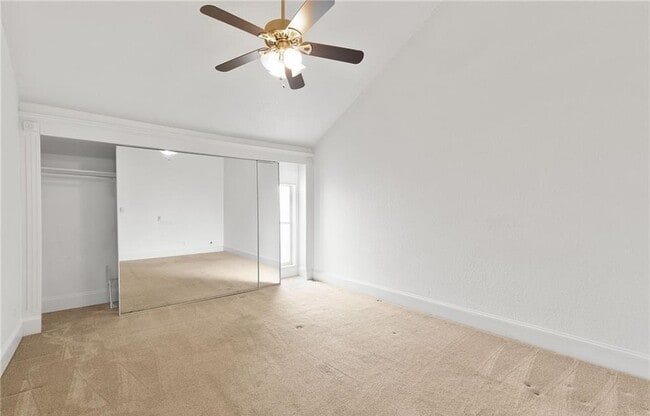 Building Photo - 1111 W 46th St