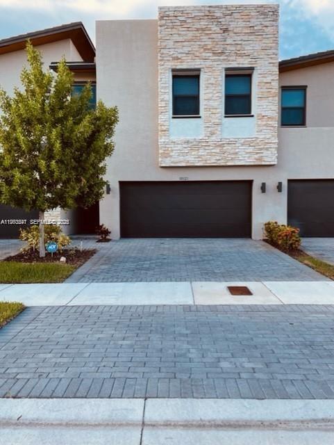 Foto del edificio - 10521 NW 81st Terrace