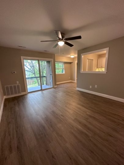 Building Photo - 510 Meadowview Ln