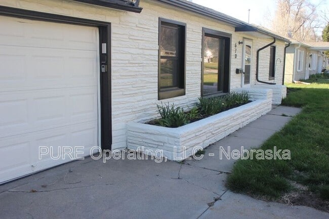 Photo - 670 S 69th St House