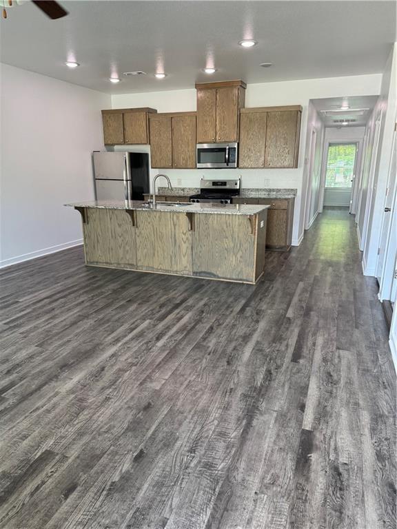 Foto del edificio - 321 Westbrook Ct