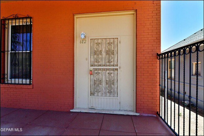 Foto del edificio - 612 E Nevada Ave
