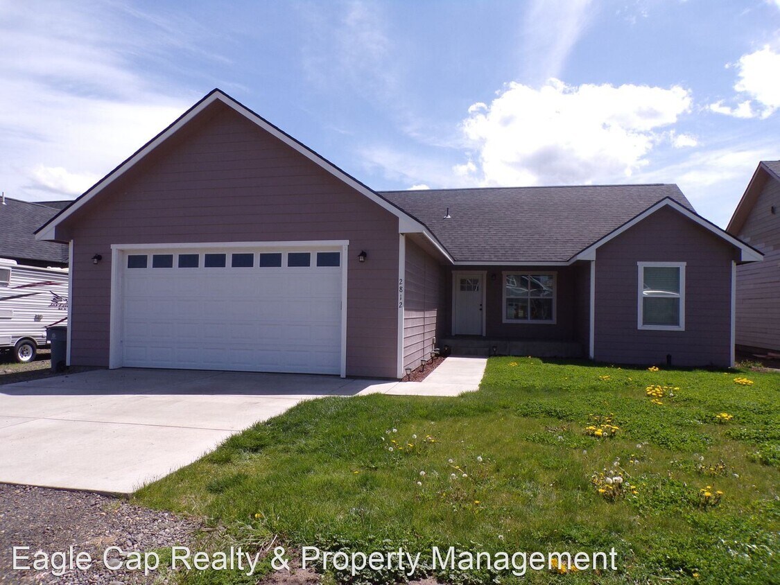 3 br, 2 bath House 2812 Athens Ct House Rental in La Grande, OR