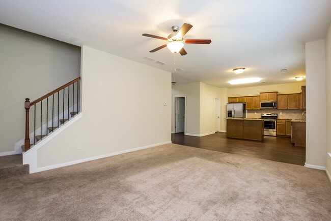 Building Photo - 430 Darbys Run Ct