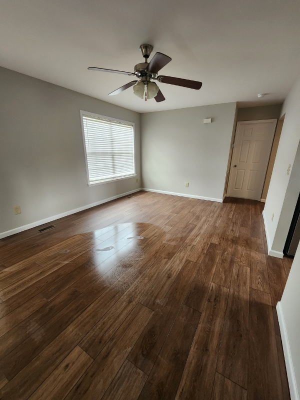 Foto del edificio - 3013a Mackenzie Ln