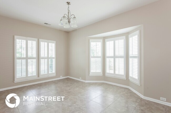 Foto del edificio - 2582 Laurelview Dr NW